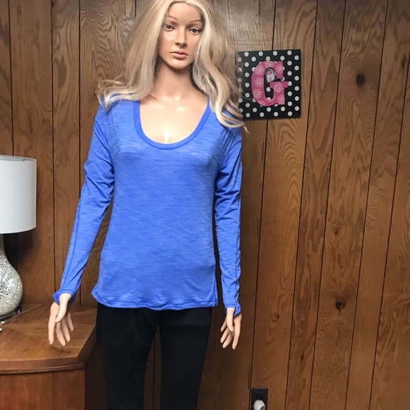 Lululemon 5 Mile Long Sleeve - blue- Size None - measurements In the Photos - Picture 7 of 14